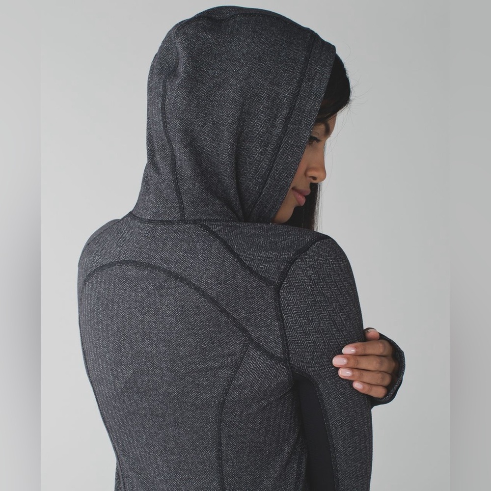 Lululemon Daily Practice Jacket
Heathered Herringbone Heathered Black - Picture 8 of 12